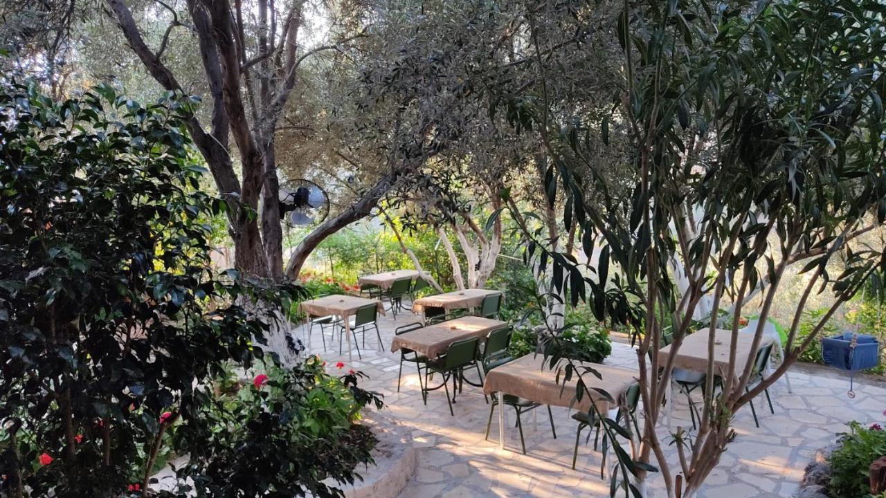 Ata Bungalow Bed and Breakfast Κας Εξωτερικό φωτογραφία